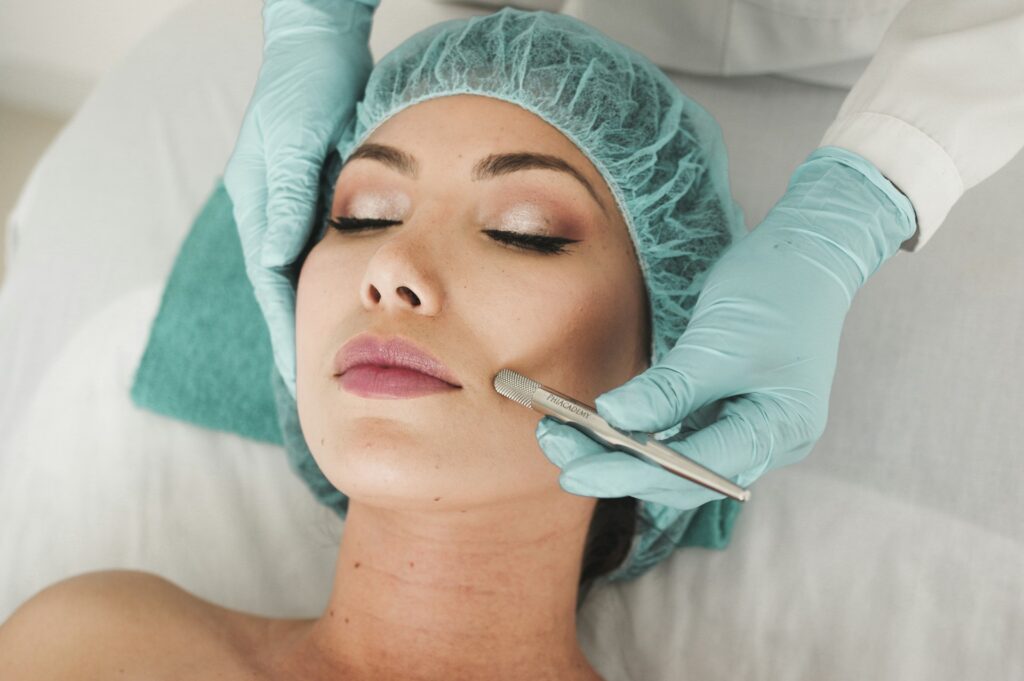 DiamondGlow Facial